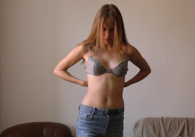 Girl Dildoing